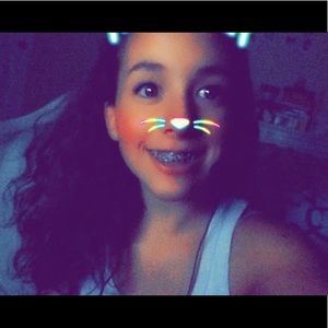 Meet your Posher, Kayla